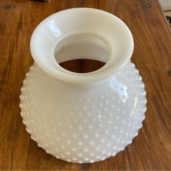 Vintage White Hobnail Milk Glass Student Lamp Shade 8” Fitter NWOT - Picture 2 of 9